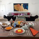 L&f House אלגוז