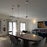 Bed & Breakfast L&f House