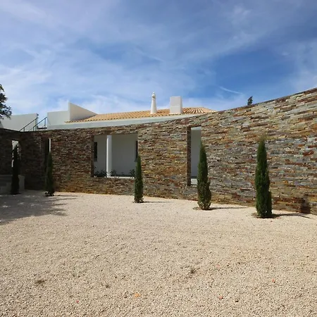 L&f House Bed and Breakfast Algoz