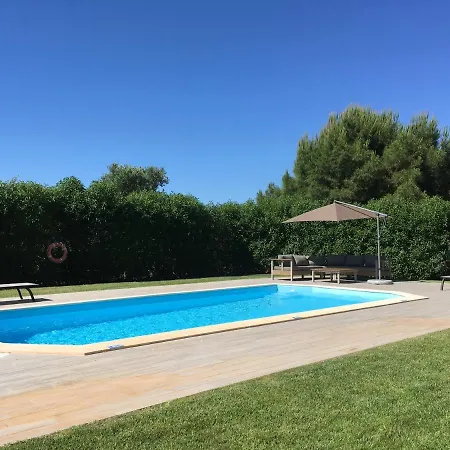 L&f House 4* Алгош