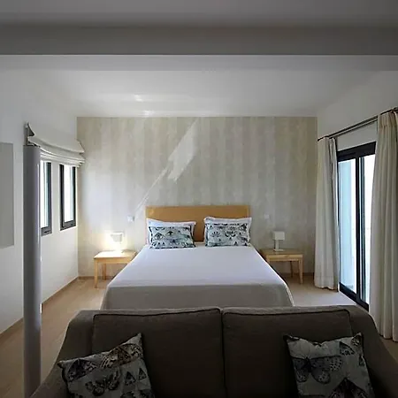 L&f House 4*